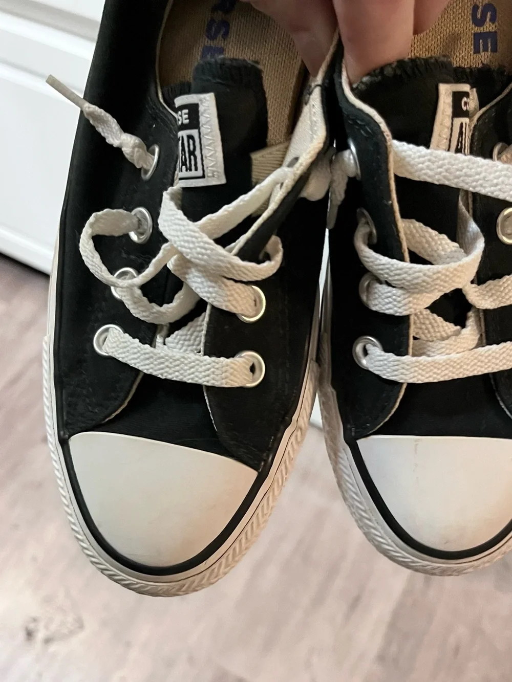 Classic Black Low Top Canvas converse elastic top Sneakers black white Accents - Picture 7 of 9